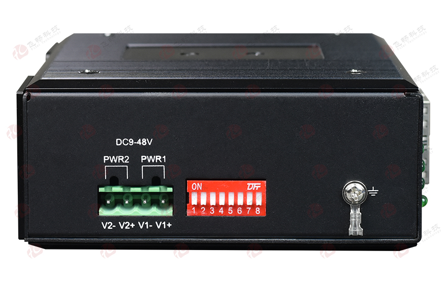 飞畅科技-网管型 工业级4路百兆电+4路百兆光+1路千兆光 交换机