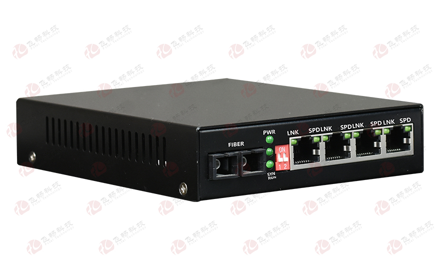 飞畅科技-1-4路百兆 POE供电 光纤收发器AF/AT